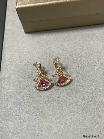 B*l*ai Red diamond fan-shaped skirt Earrings