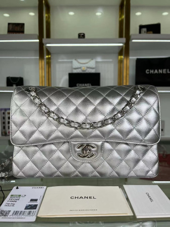 Ch*el Classic Flap a01112 SILVER 15.5×25.5×6.5cm