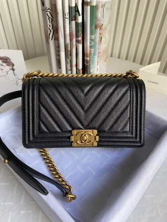 BOY Ch*el HANDBAG Shiny Grained Calfskin Black 5.9 × 9.8 × 3.5 in