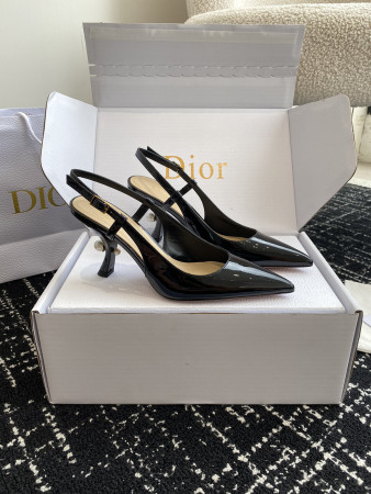UA D*0r Tribales Slingback Pump