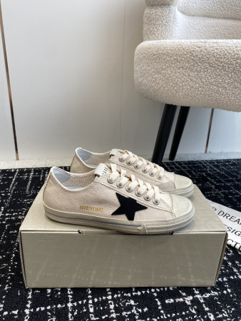 UA Golden Go*e V-STAR Sneaker