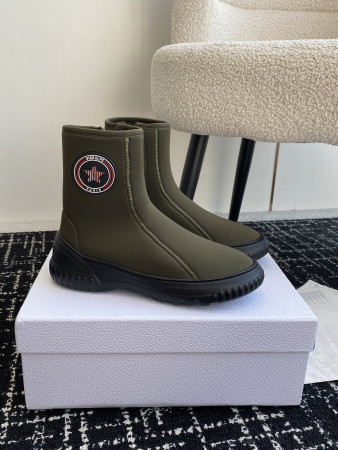 UA D*0r Boot