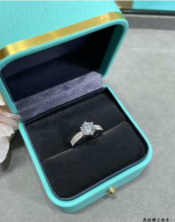 T*f*ny & Co. Setting 2 Carat Diamond Ring with Star Motif Ag925