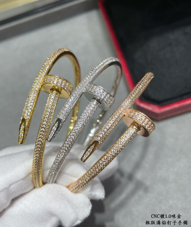 Ca*t*er Thick diamond nail Bracelet