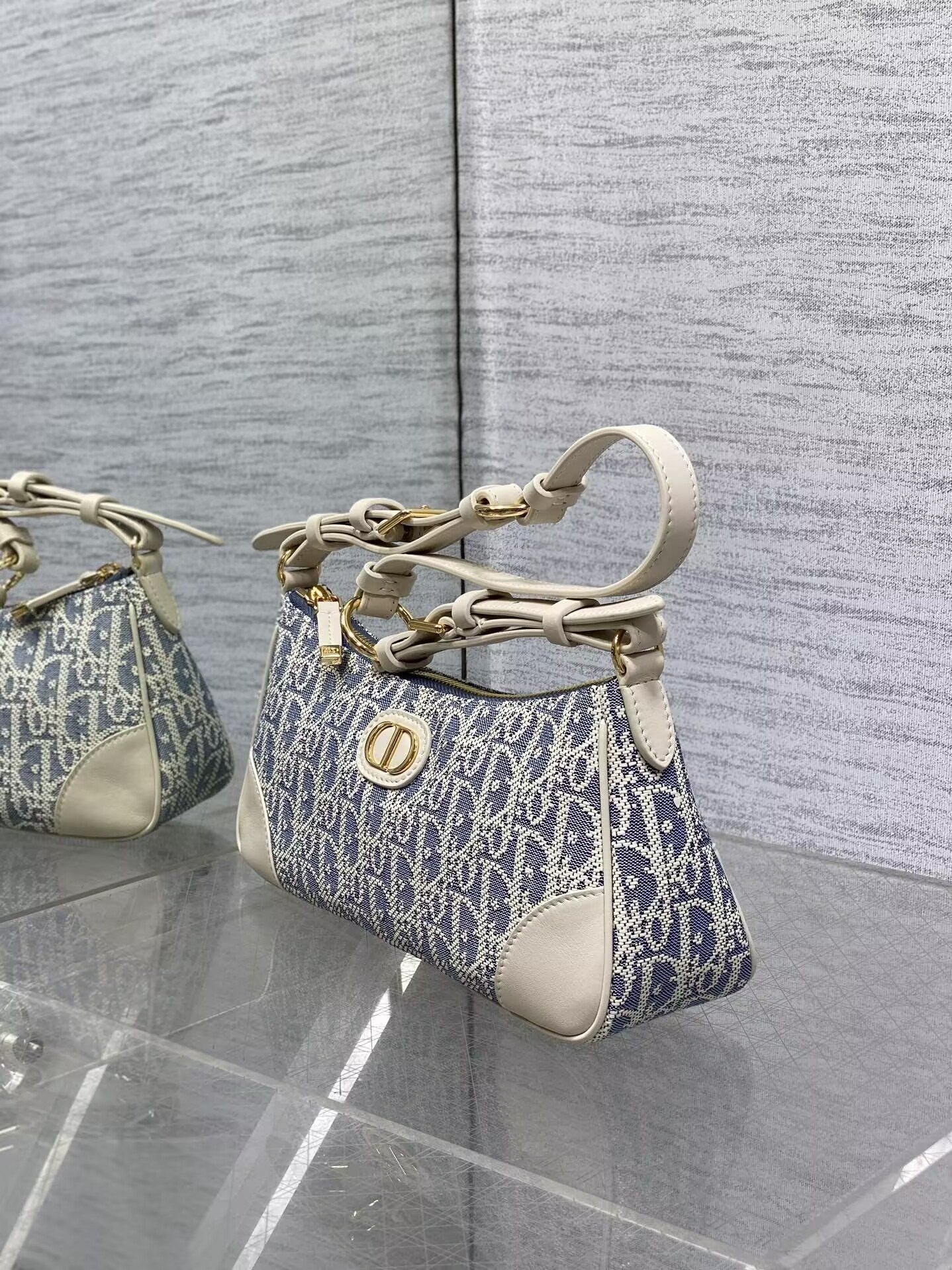 D*0r 30 Montaigne Wanderlust Mini Bag Blue D*0r Oblique Chambray with Smooth Calfskin 26x12x7cm