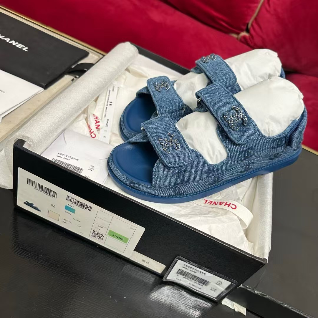 UA Ch*el Slides