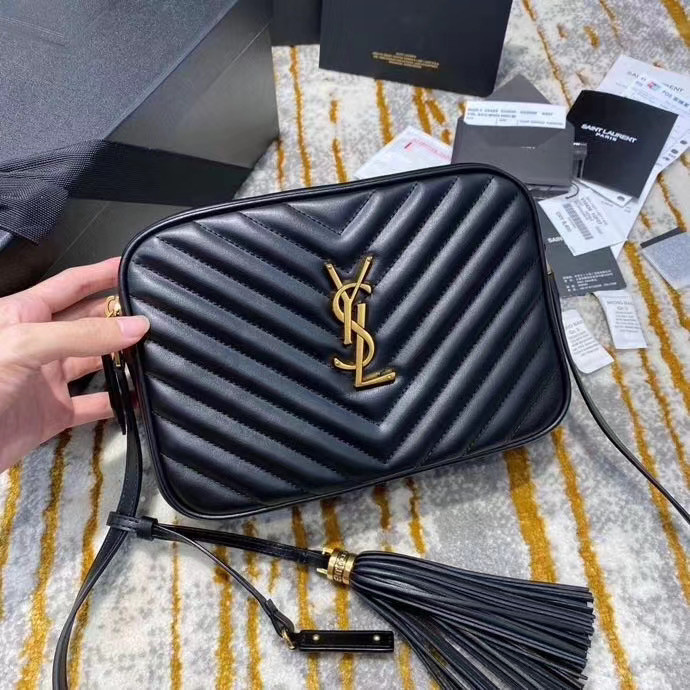 Y*L LOU Camera bag in quilted leather