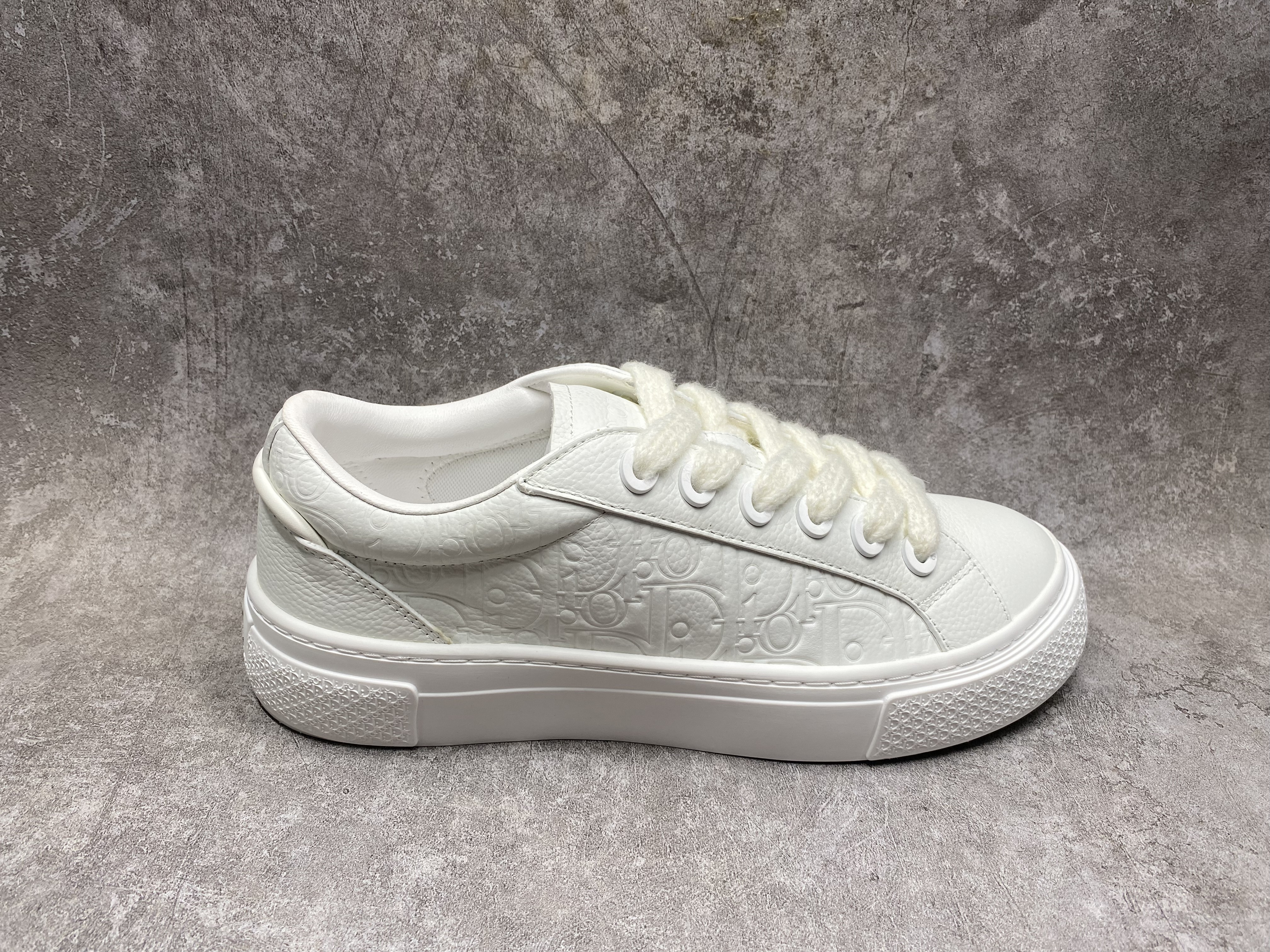 UA D*0r B33 Sneaker