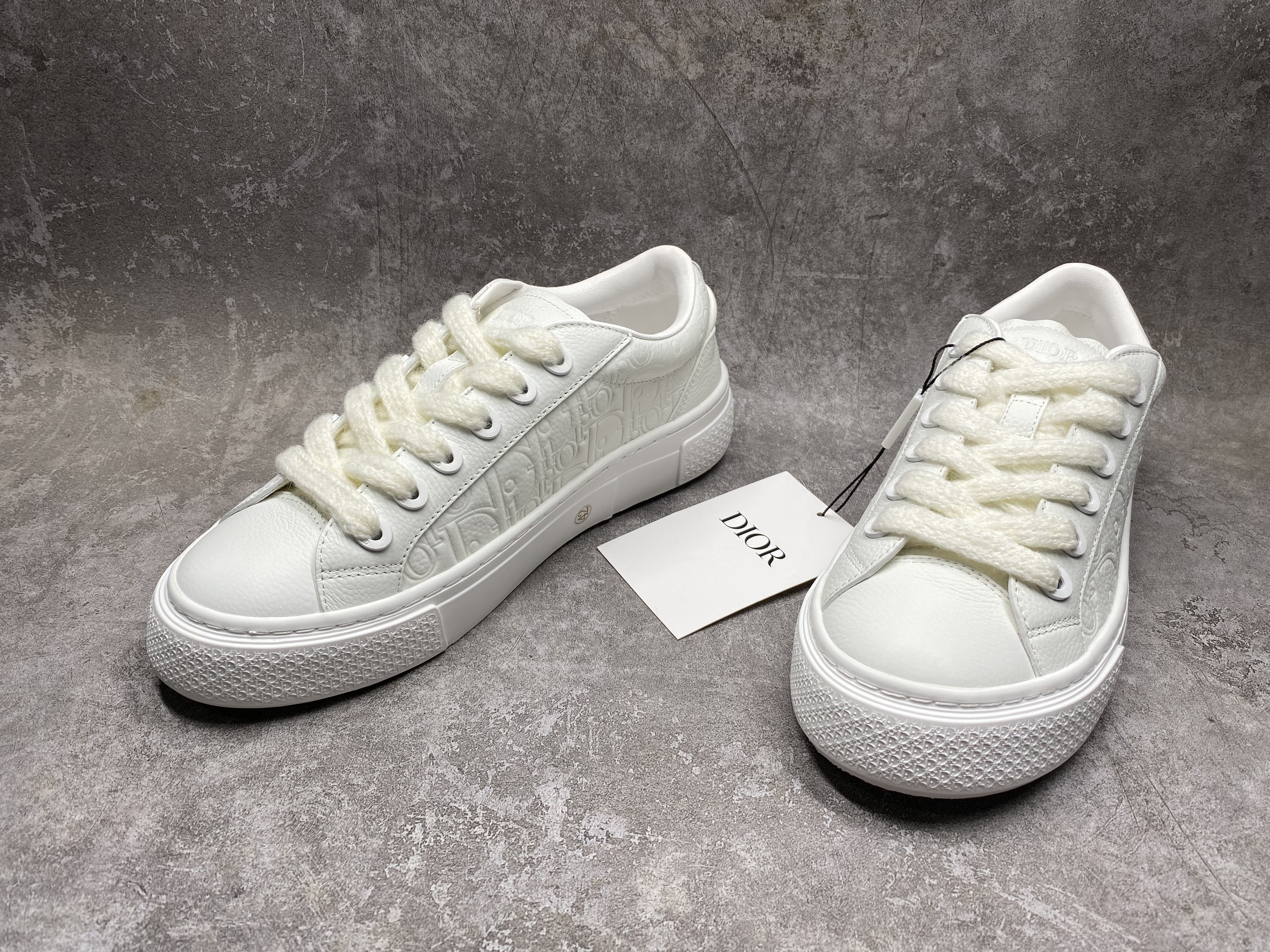 UA D*0r B33 Sneaker