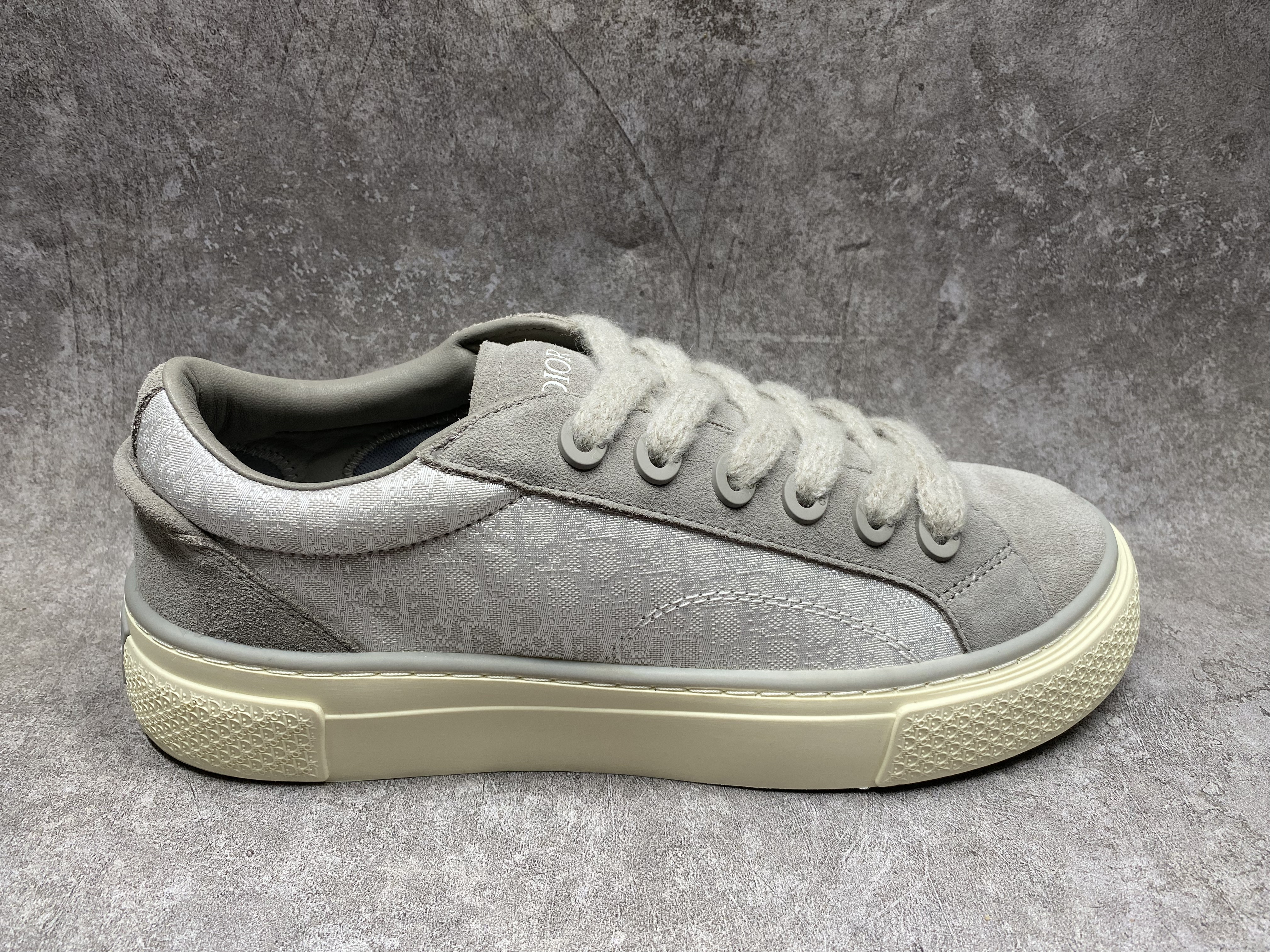 UA D*0r B33 Sneaker