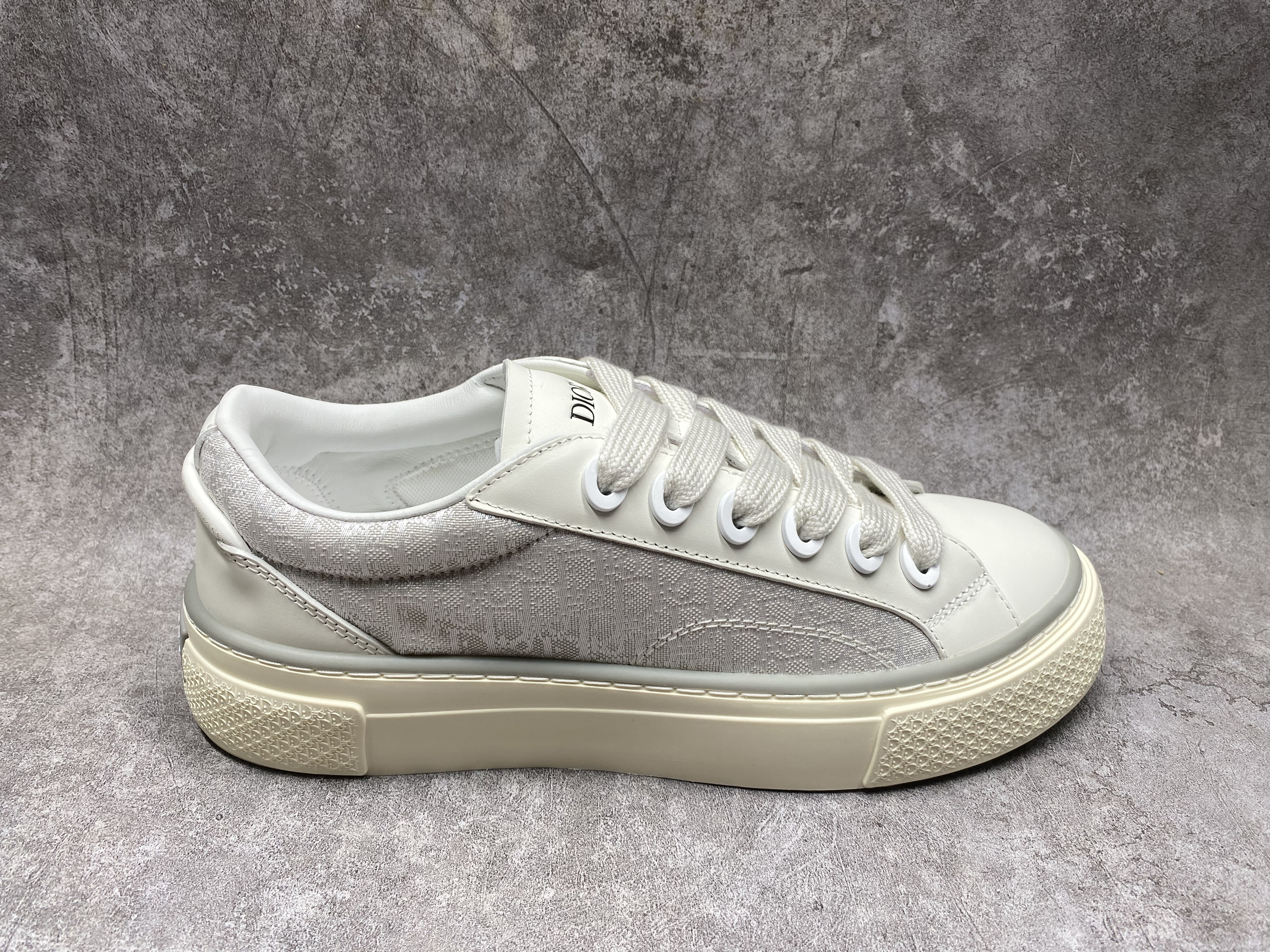 UA D*0r B33 Sneaker