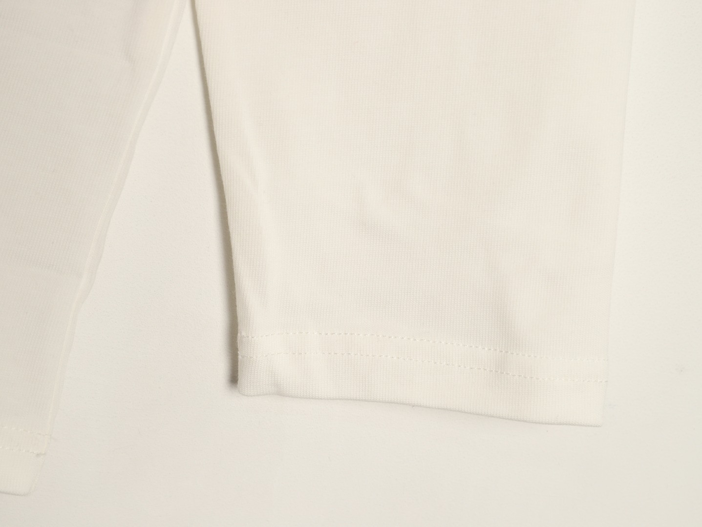 G*u*i 26ss long-sleeved t-shirt