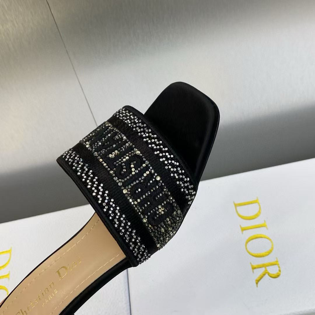 UA D*0ramour Dway Heeled Slide