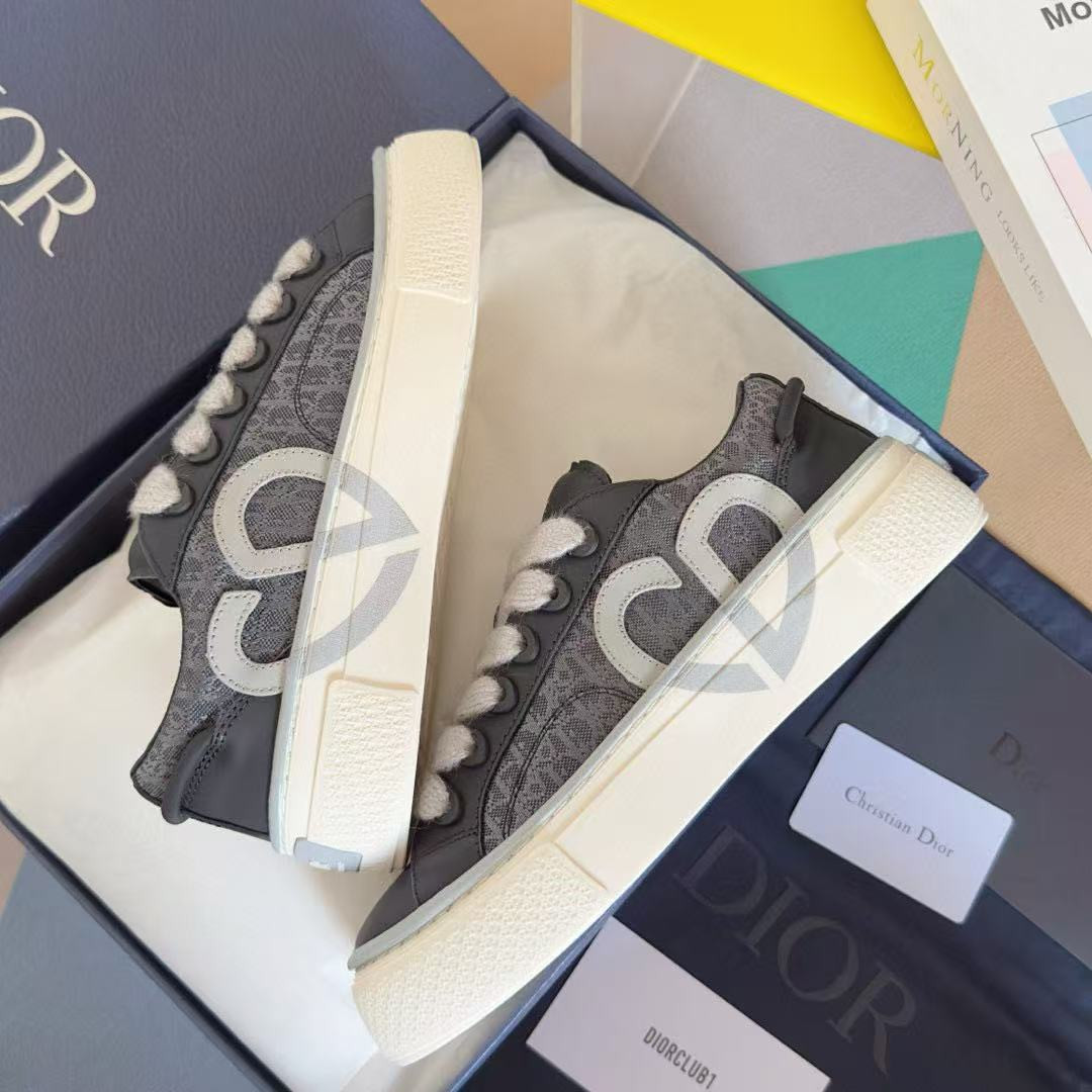 UA D*0r B33 Sneaker