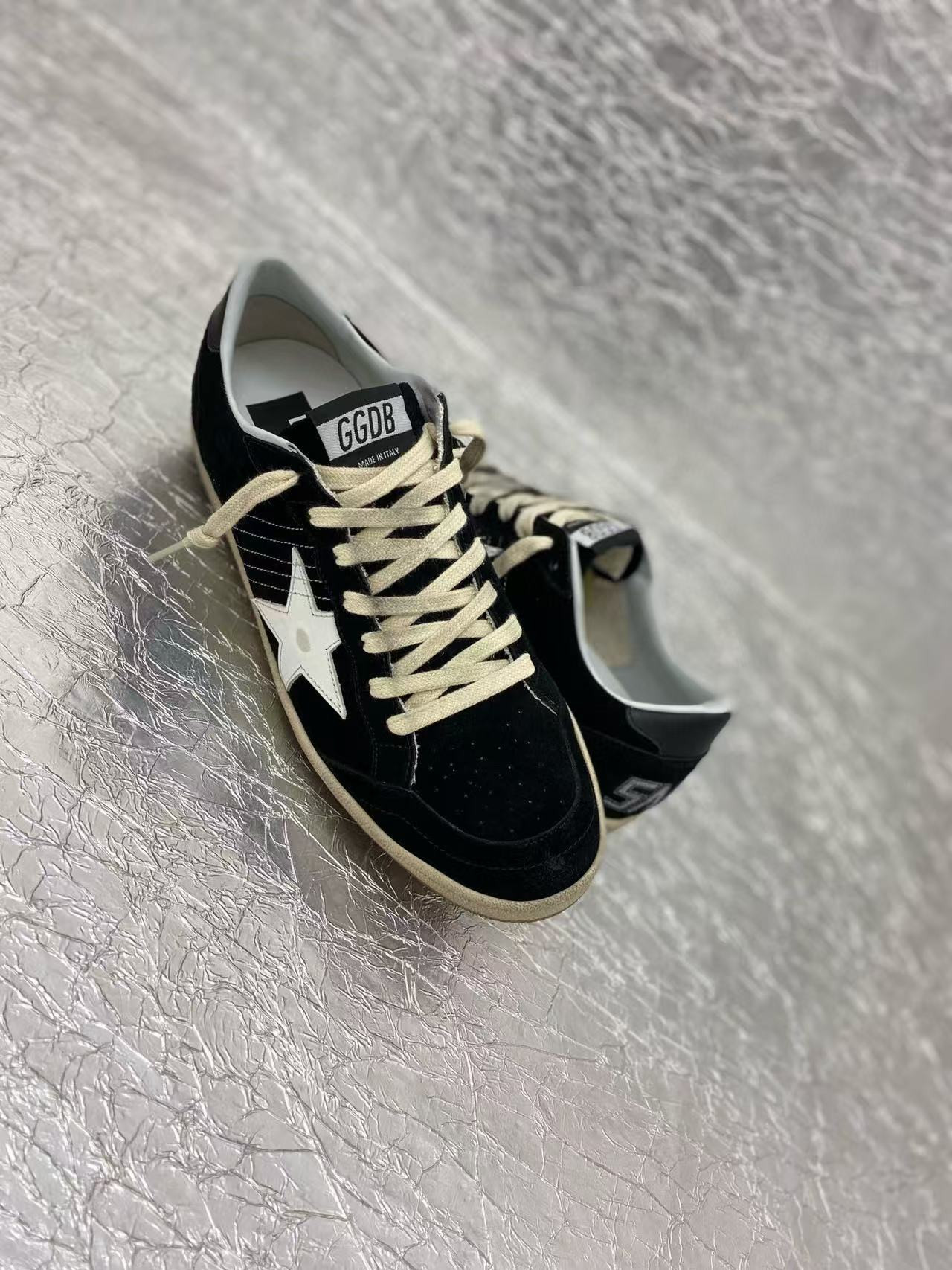 UA Golden Go*e S*per-Star Sneaker
