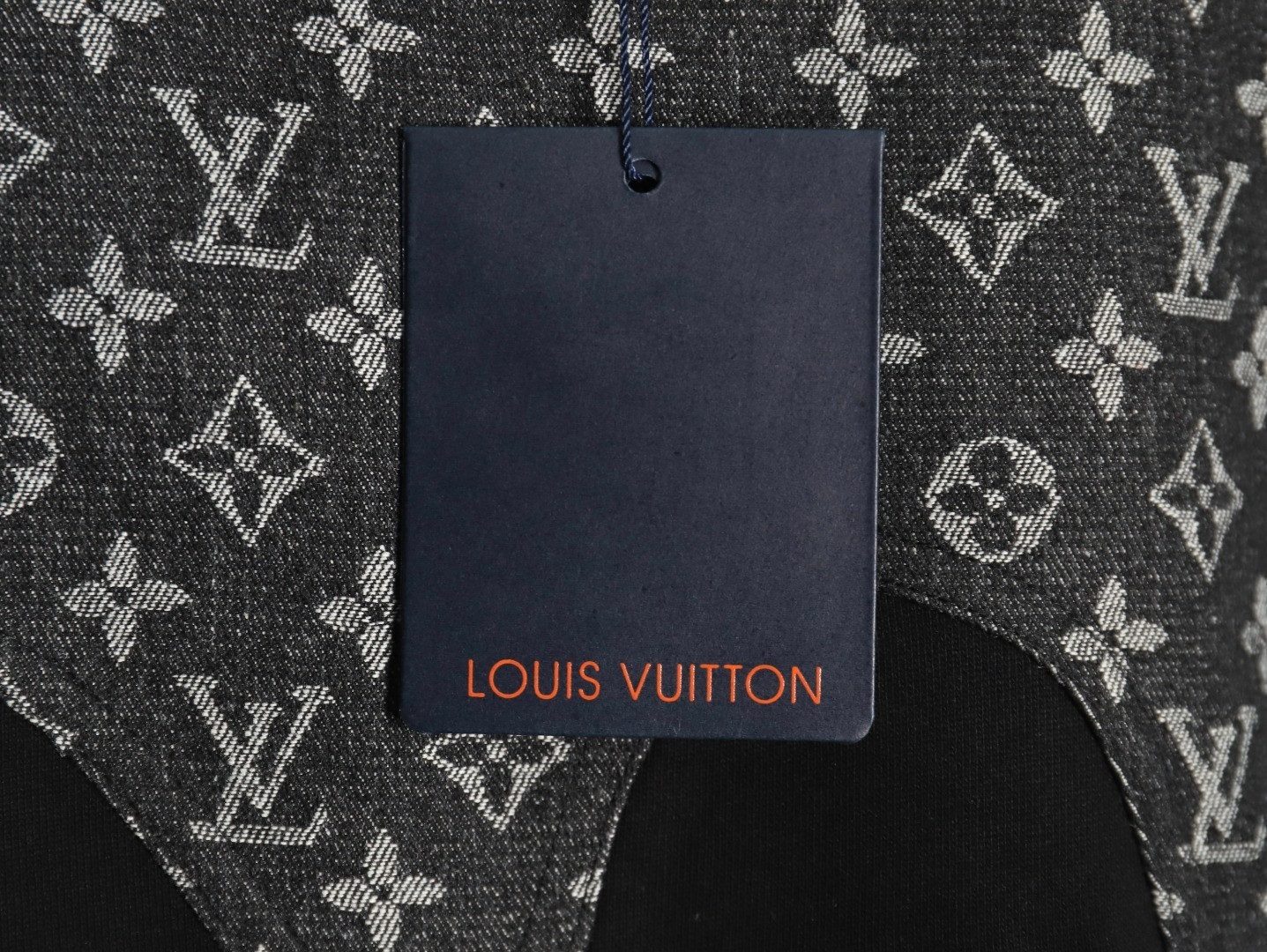 L0*is V*t0n Hoodies