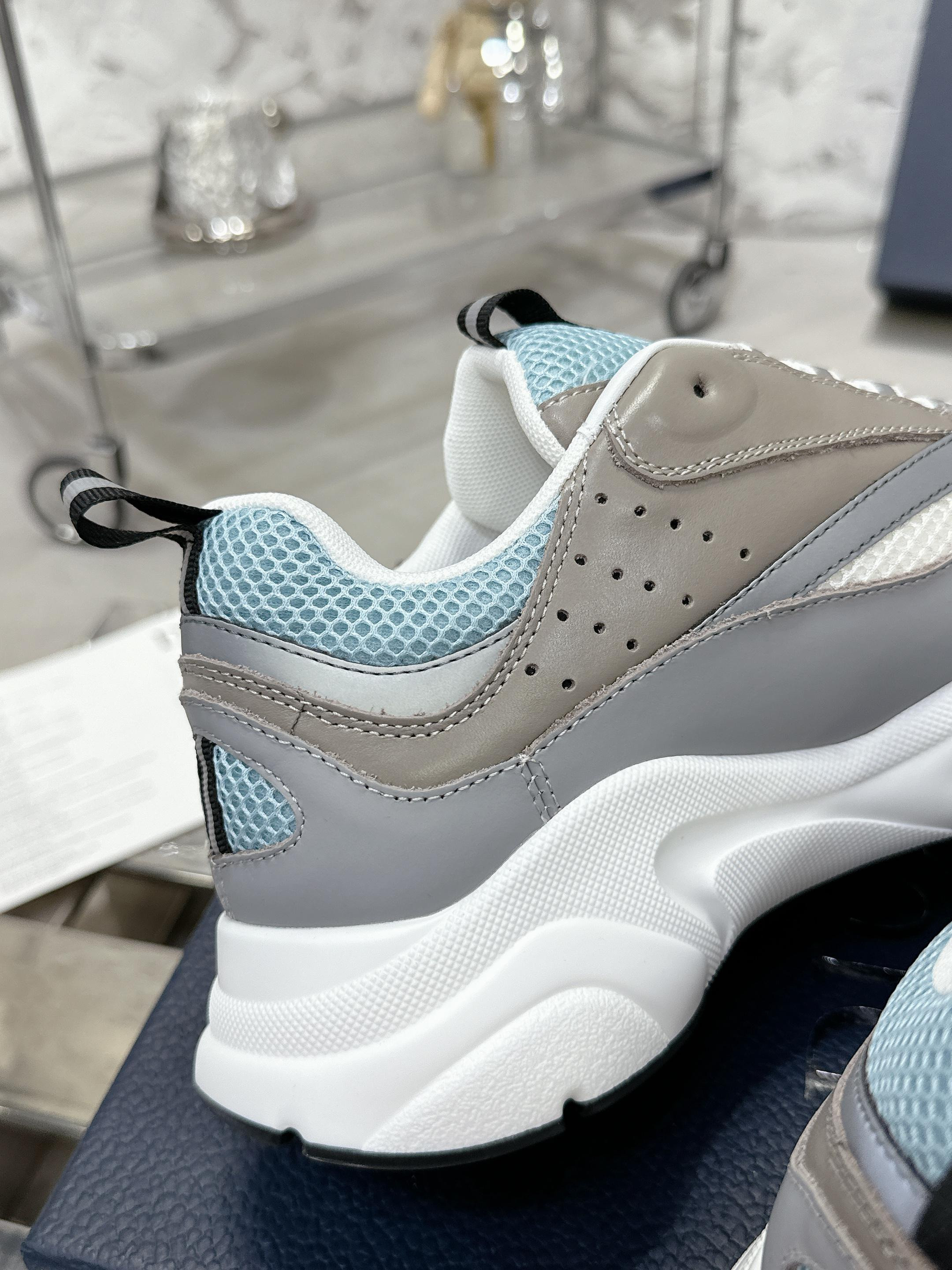 UA D*0r B22 Sneaker