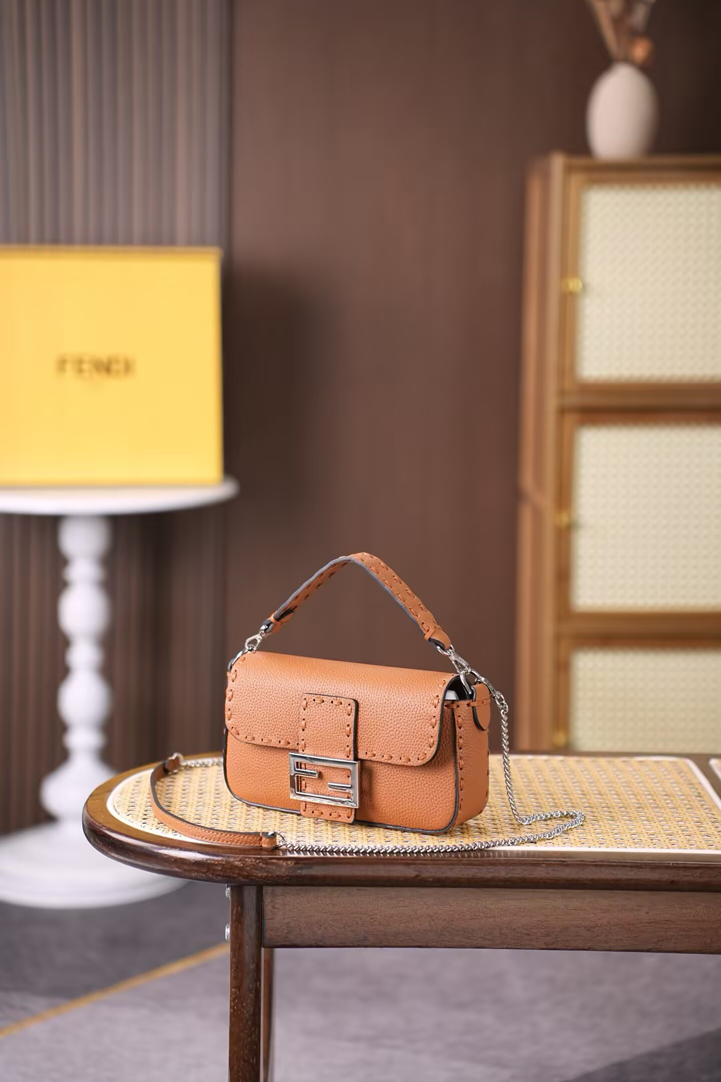 F**di baguette mini selleria bag 19.5x4.5x13cm