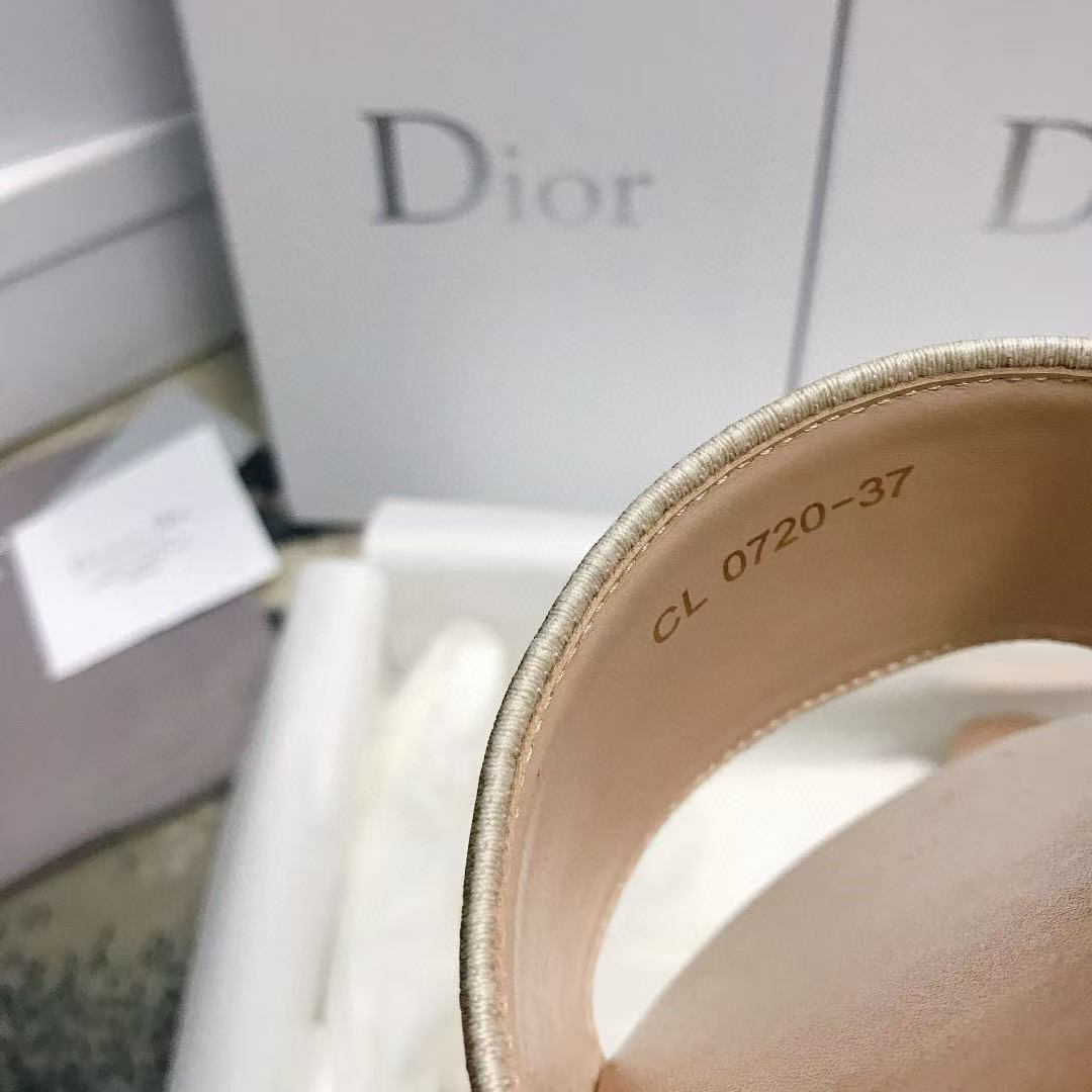 UA D*0r Dway Slide