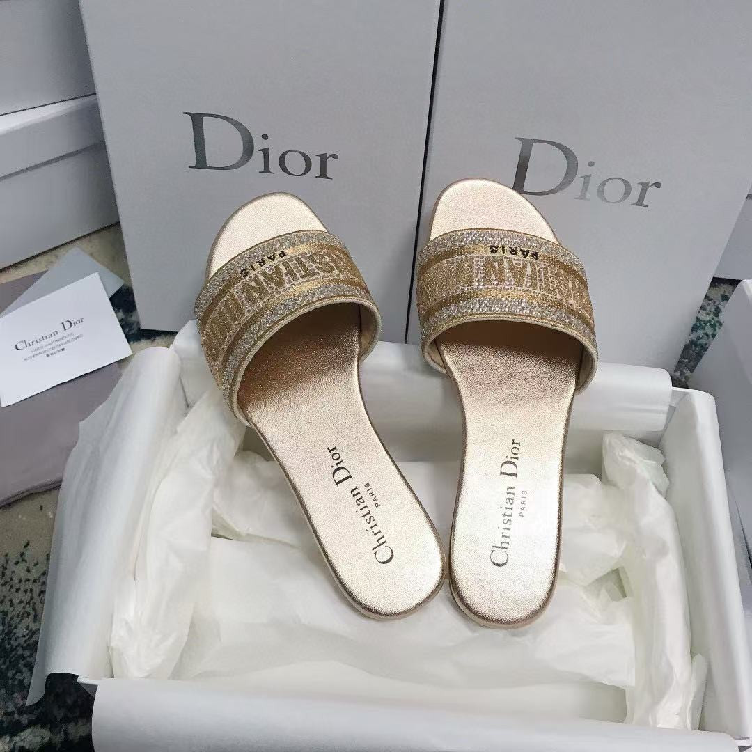 UA D*0r Dway Slide