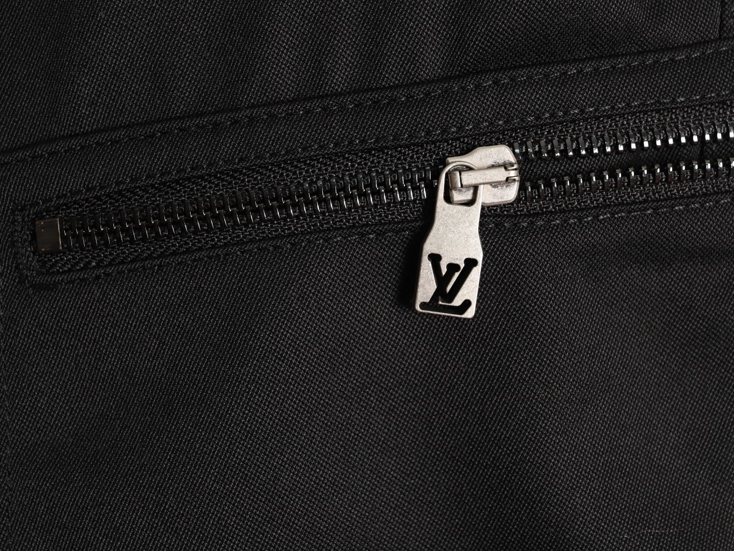 L0*is V*t0n LV 25ss Pants