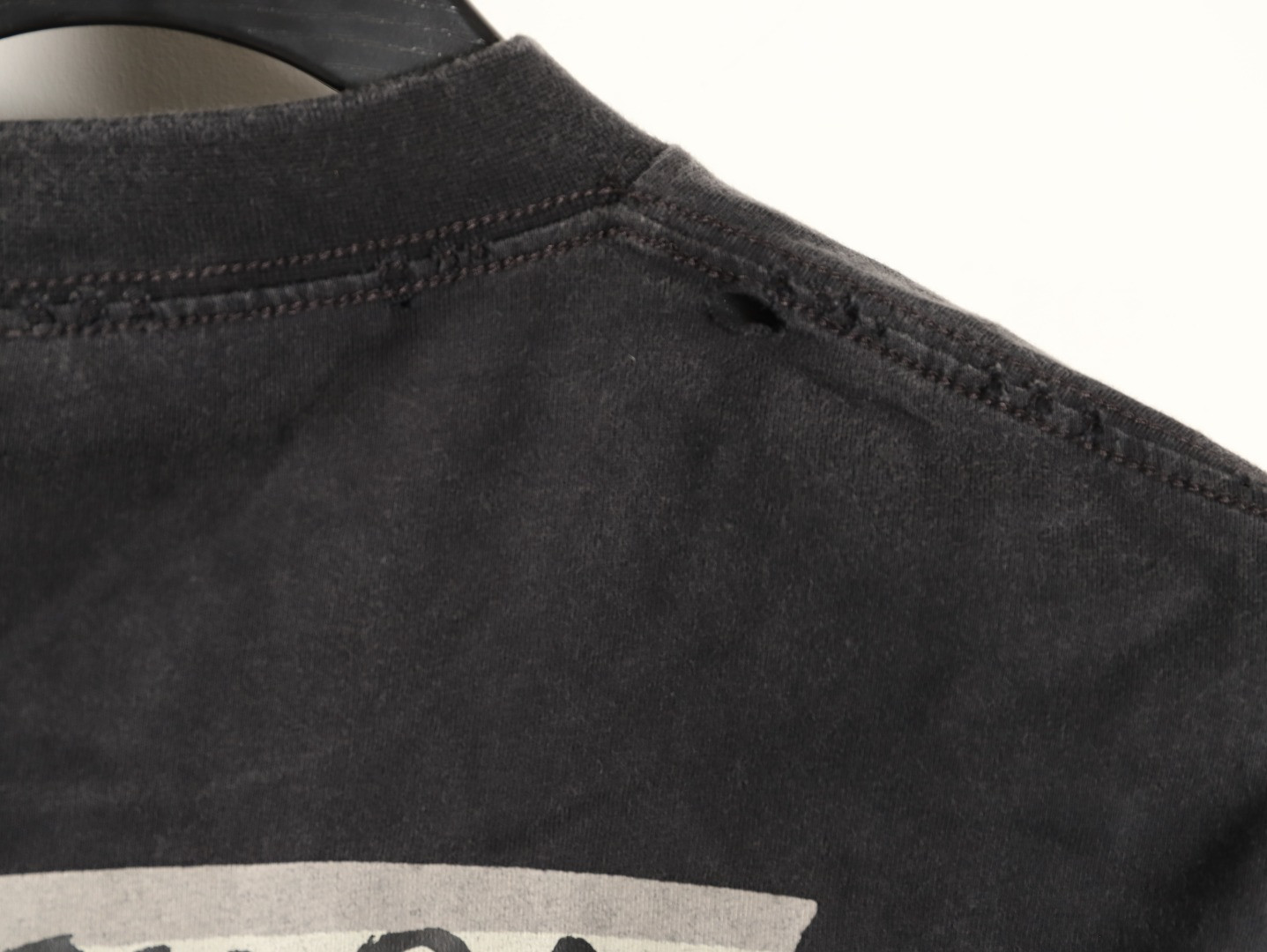 Ba*len*cia*ga long-sleeved t-shirt