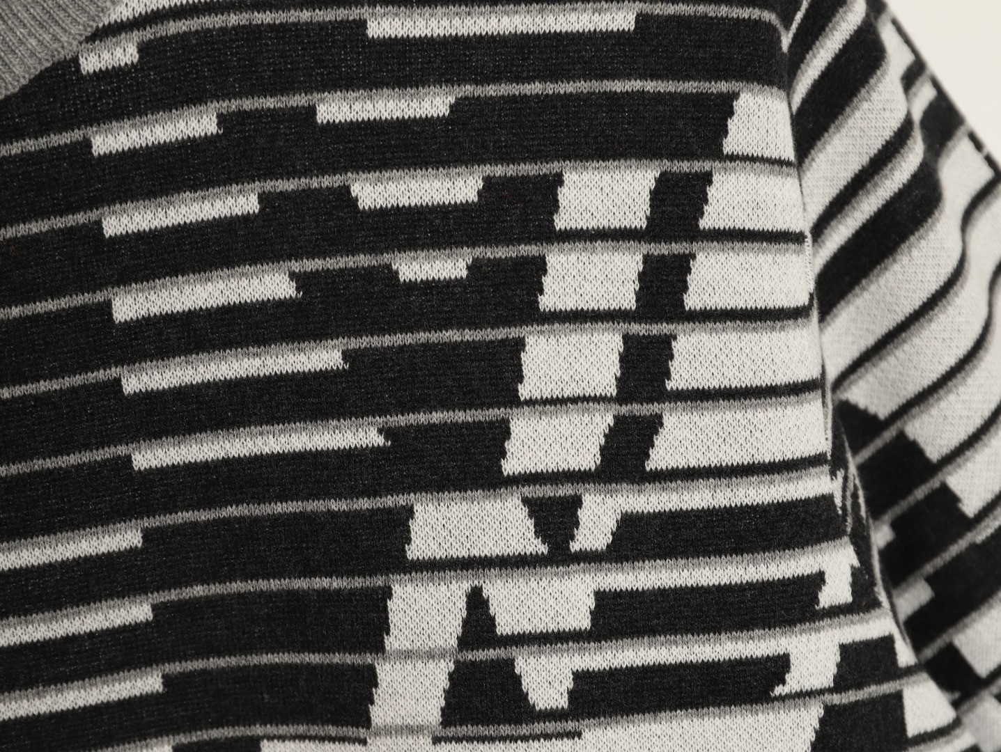 l0*is V*t0n knitting short-sleeved t-shirt