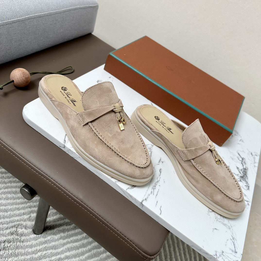 UA L**o p*ana Babouche Charms Walk Loafers