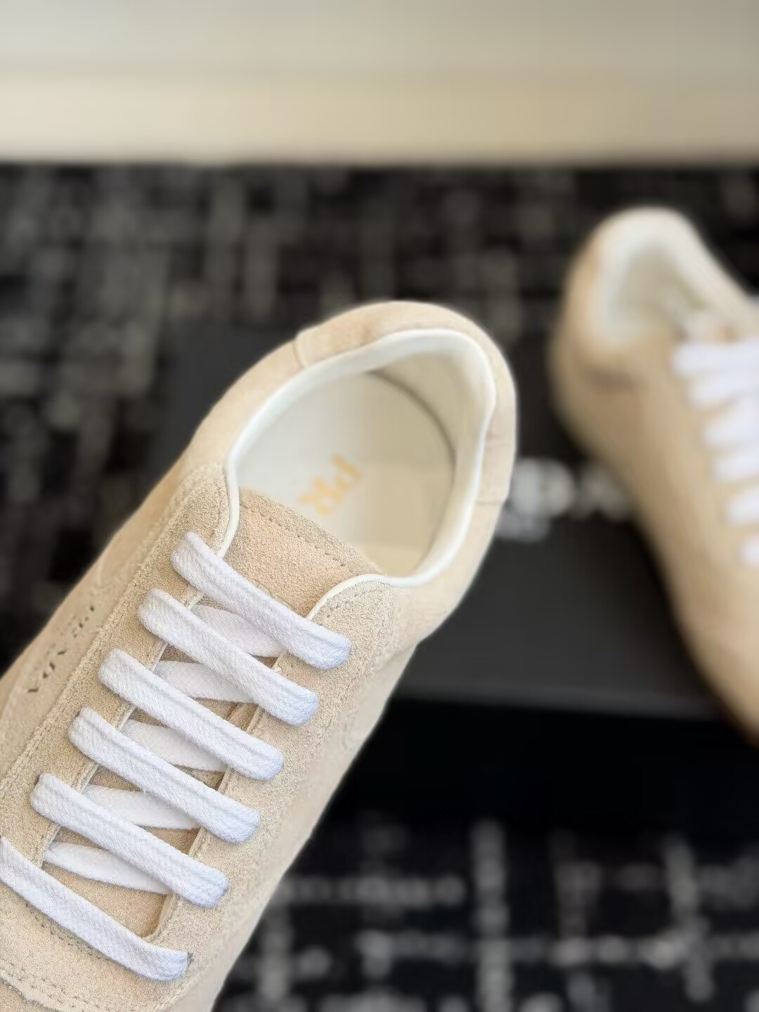 ua Pra*a sneakers