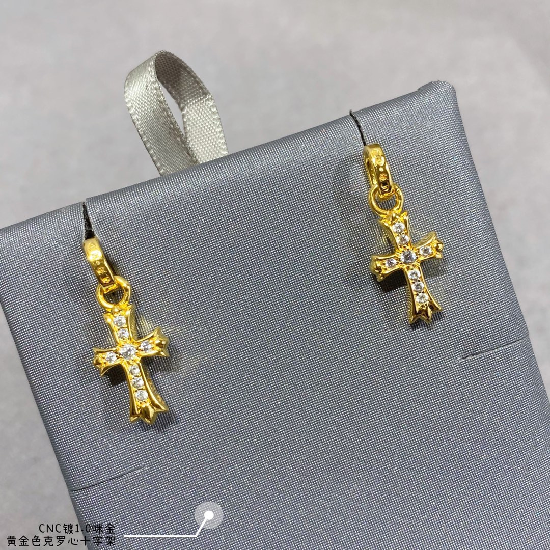 Ch**me He**ts Cross Earrings