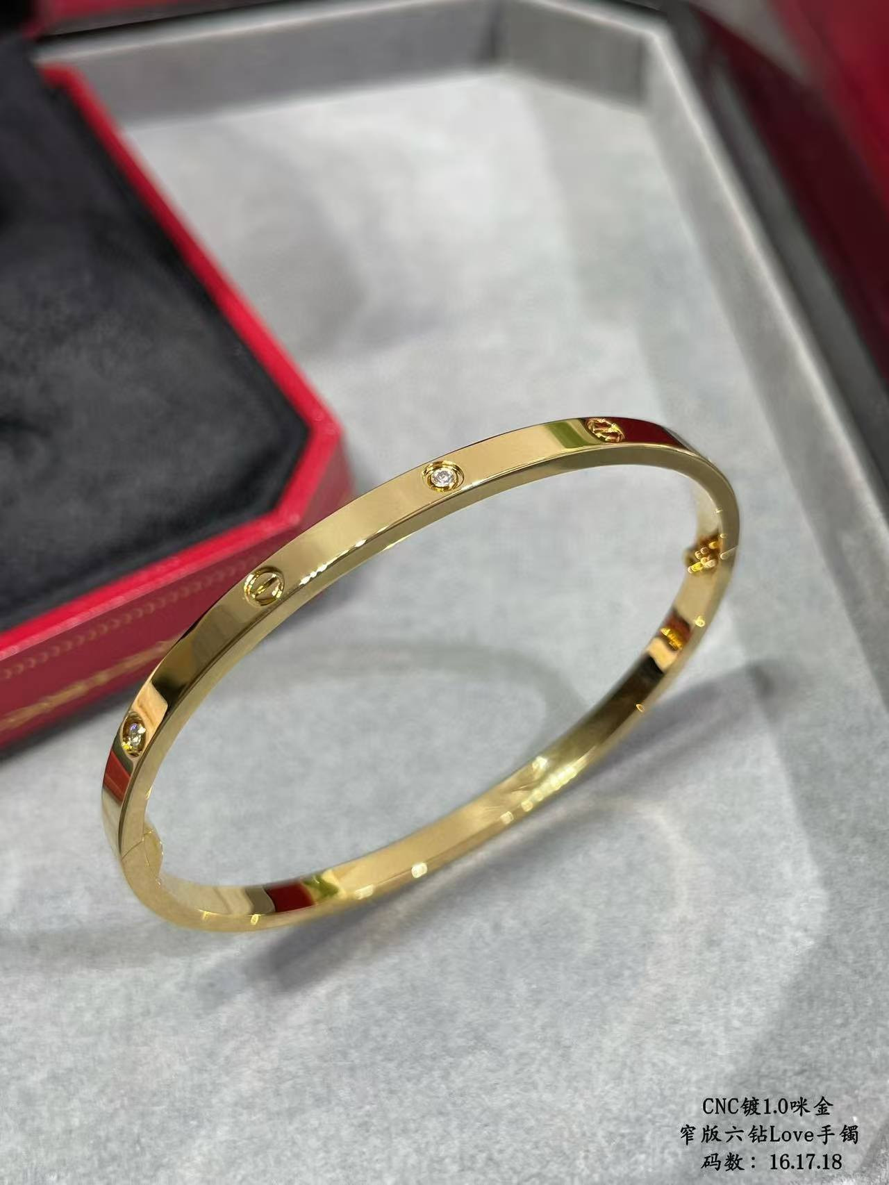 Ca*t*er Narrow version With diamond Bracelet