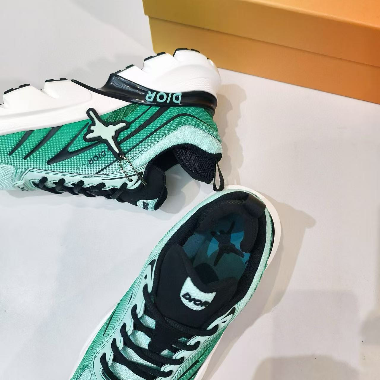 UA D*0r Sneaker