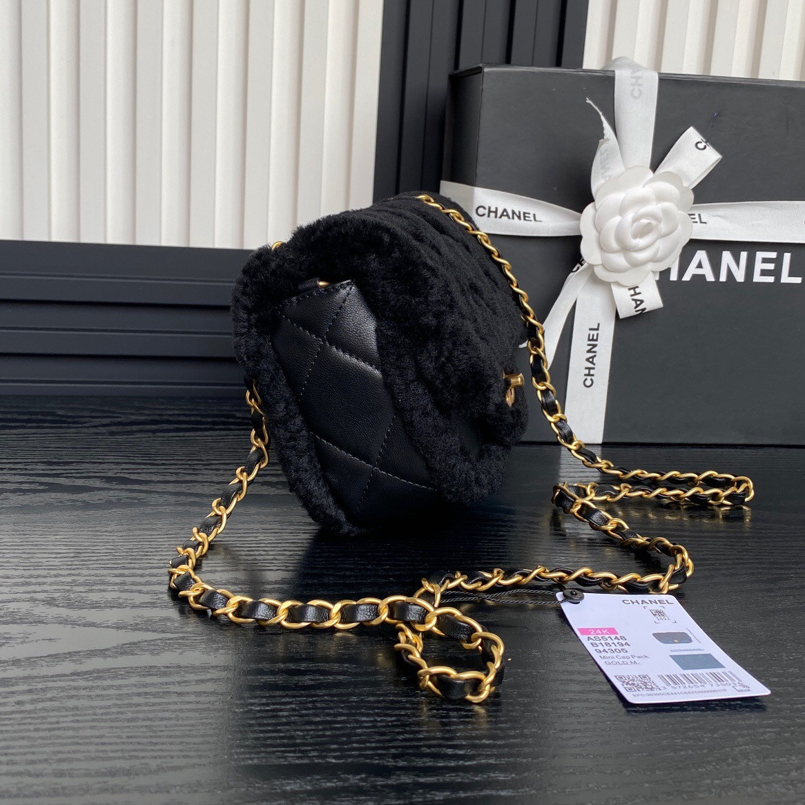 Ch*el Mini Flap Bag 12 x 18 x 6cm