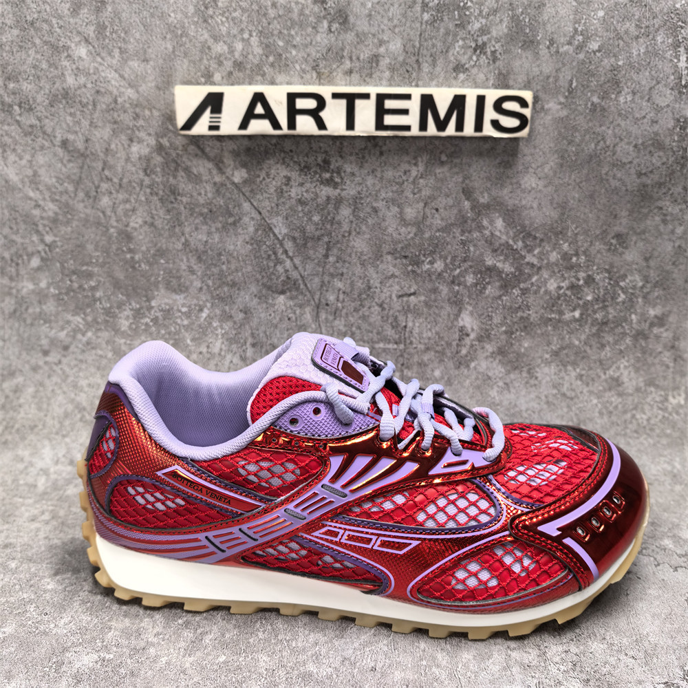 UA Bo*te*ga Ve*ne*ta Orbit Sneaker