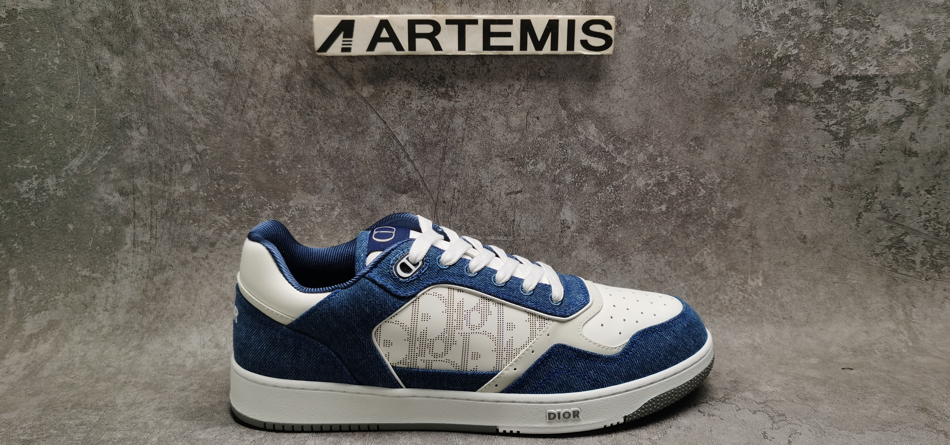 UA D*0r B27 Sneaker