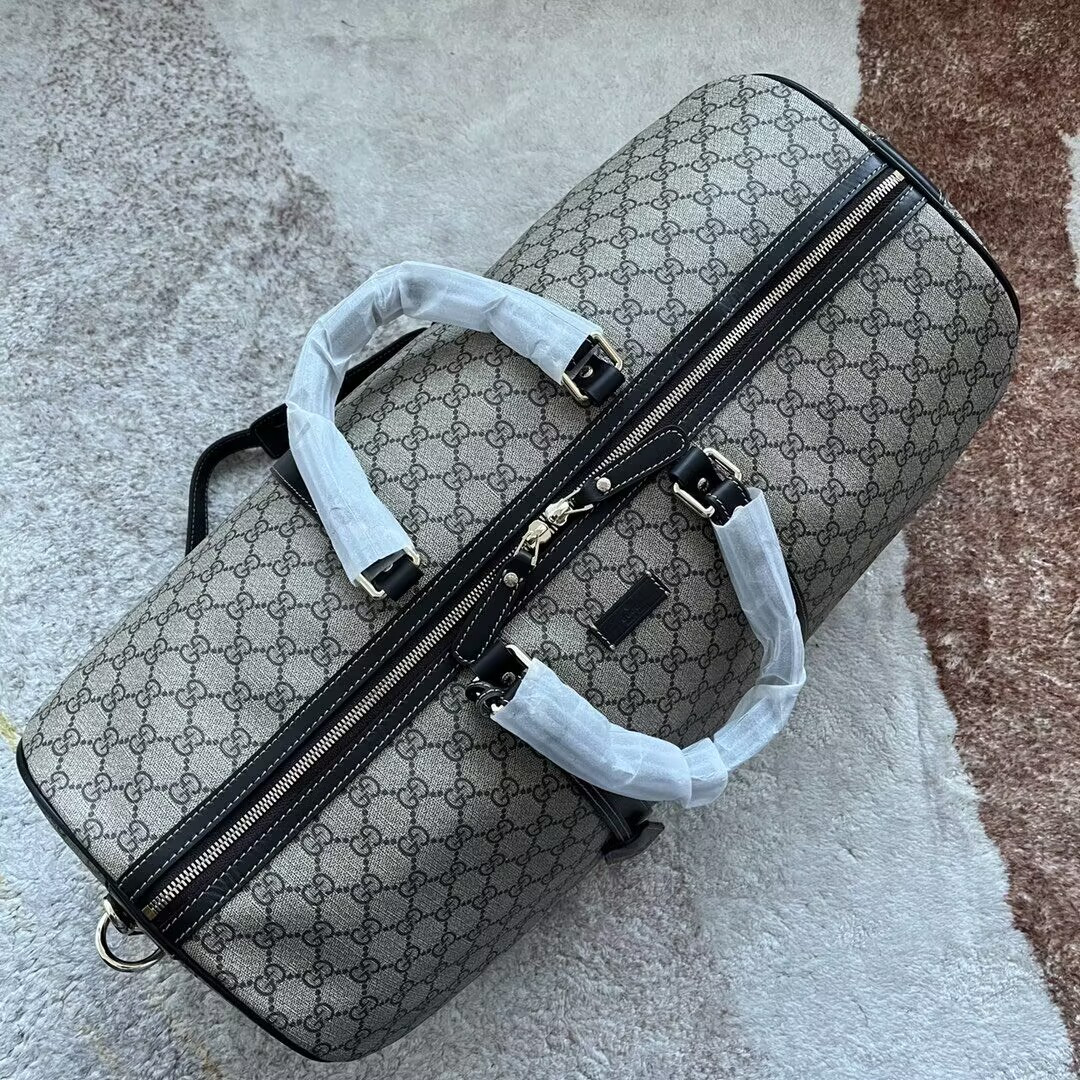 G*u*i Keepall Bag