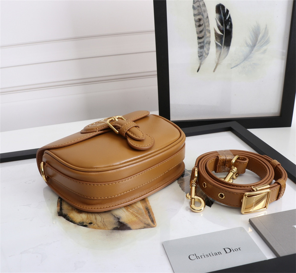 MEDIUM D*0r BOBBY BAG Camel Box Calfskin