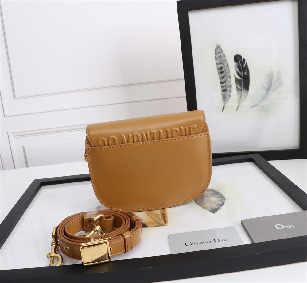 MEDIUM D*0r BOBBY BAG Camel Box Calfskin