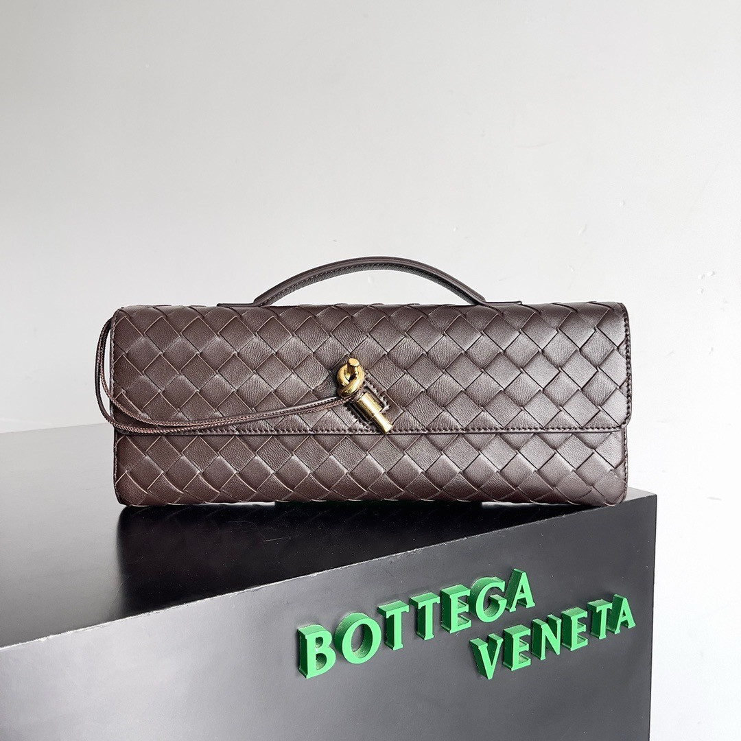 Bo*te*ga Ve*ne*ta Long Clutch Andiamo With Handle Fondant 31x13x3cm