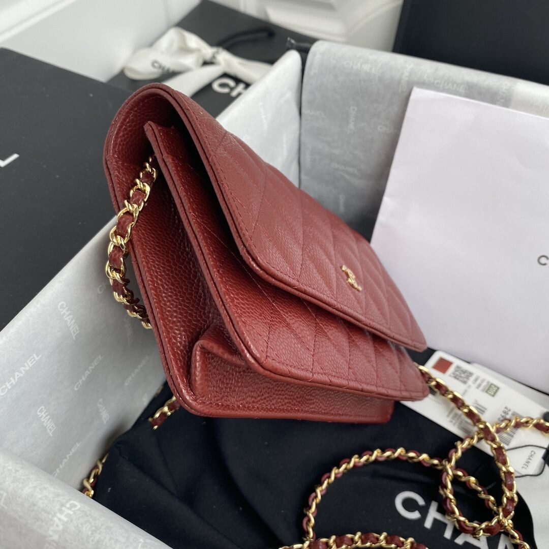 Ch*el WOC CLASSIC WALLET ON CHAIN RED 4.8 × 7.5 × 1.4 in
