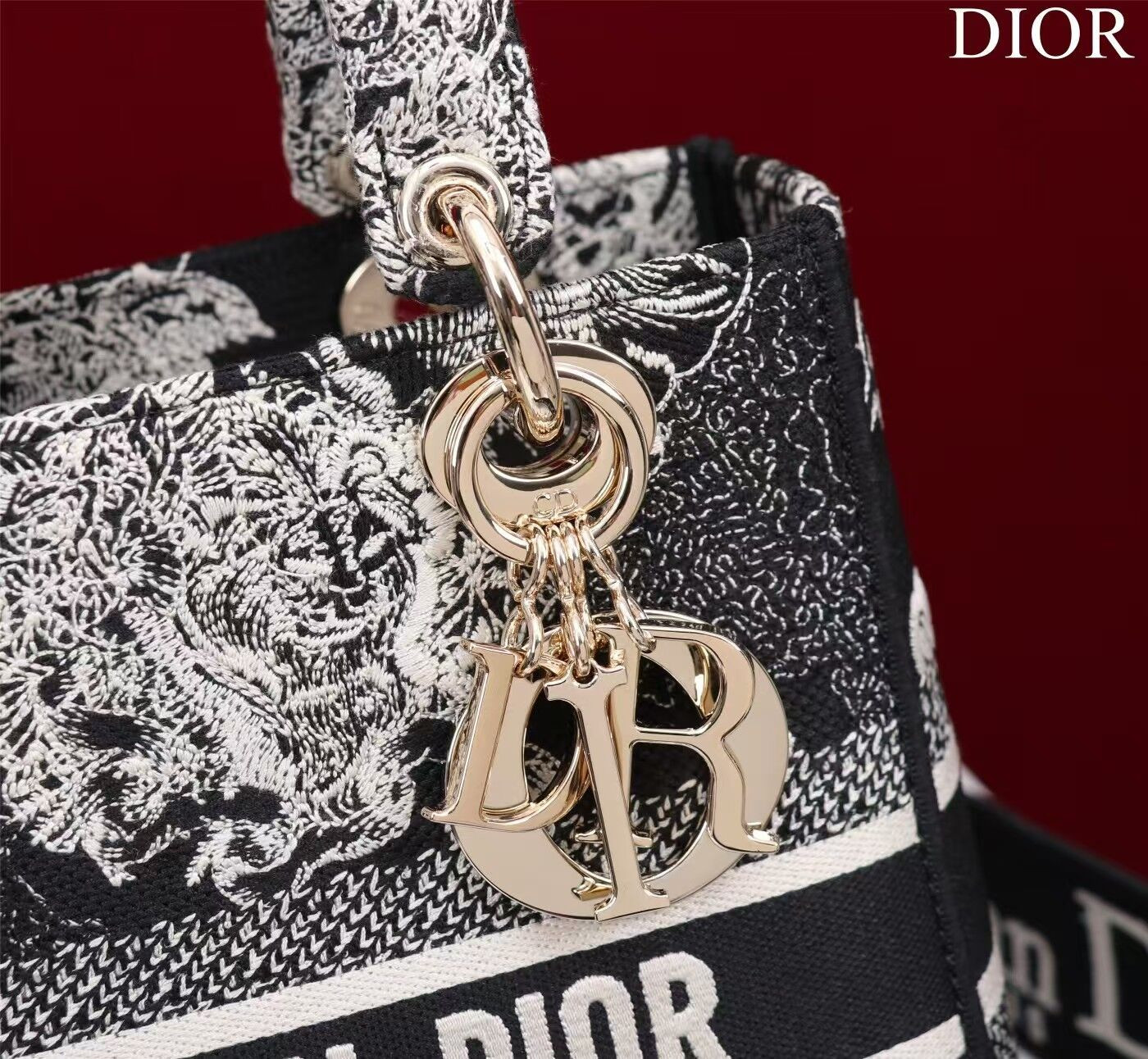 MEDIUM D*0r LADY D-LITE BAG  24 x 20 x 11 cm
