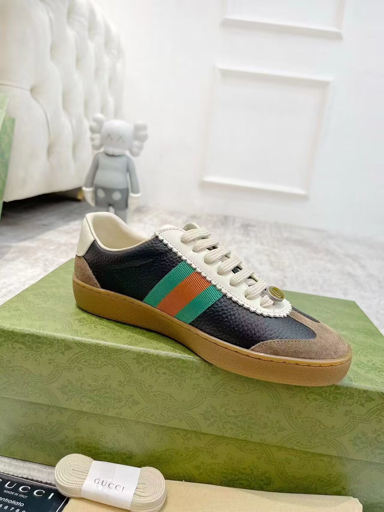 UA G*u*i G74 Web Sneaker