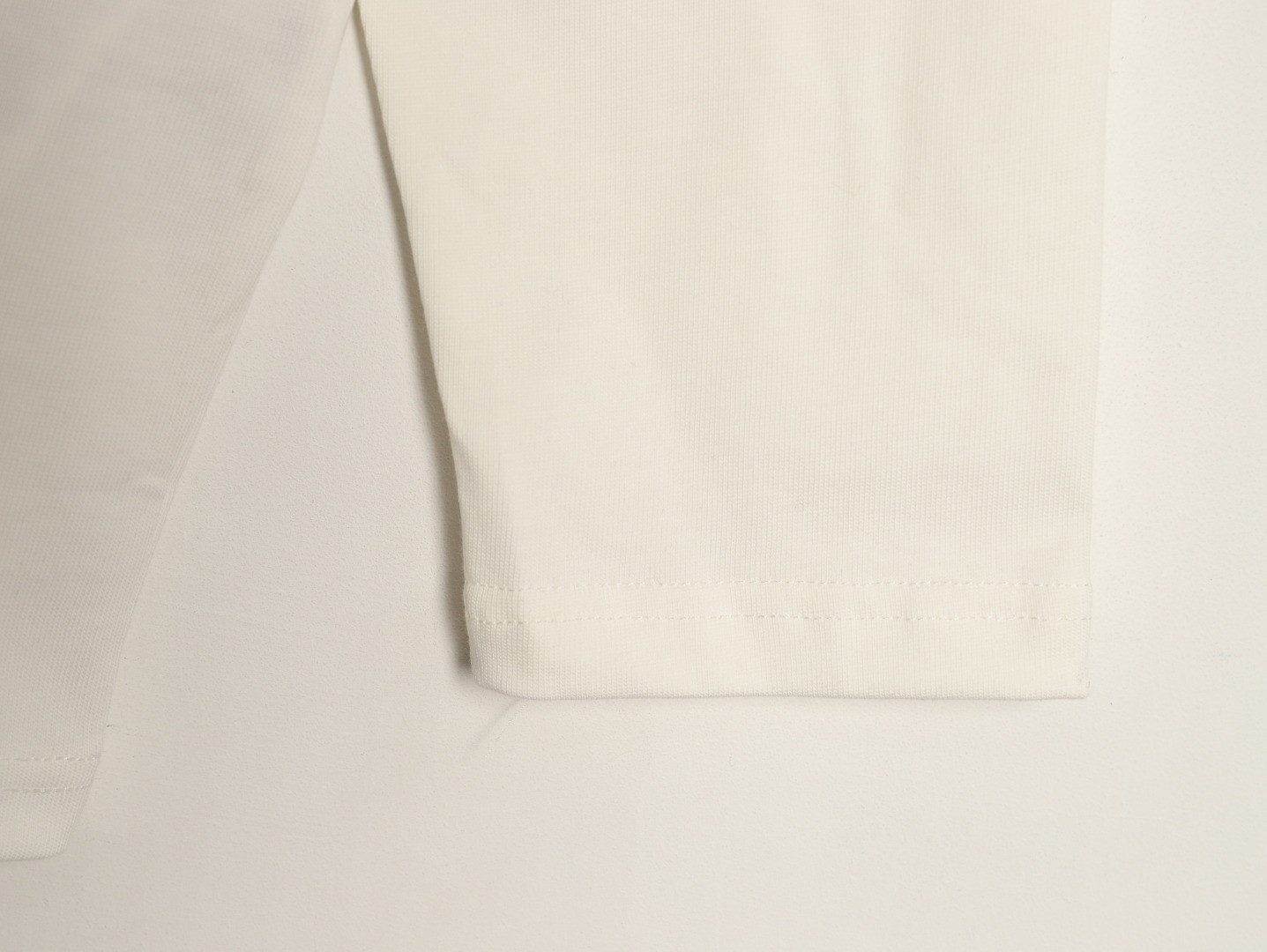 G*u*i long-sleeved t-shirt