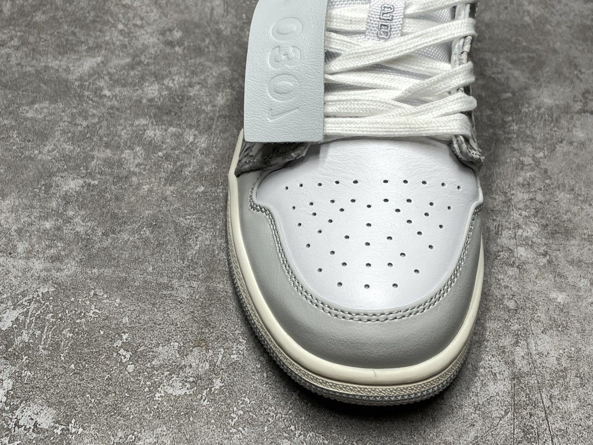 Air Jordan 1 Low PRM Smoke Grey Elephant