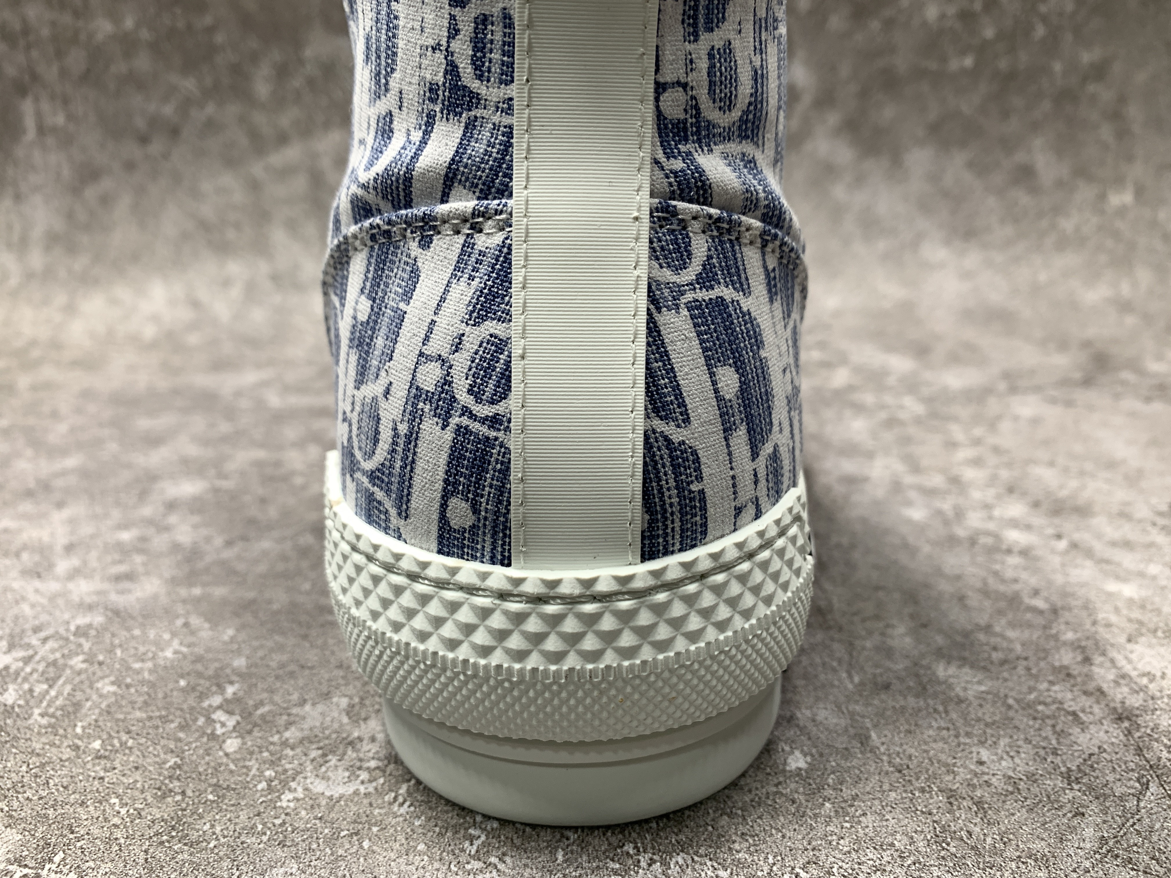 D*0r B23 High Blue