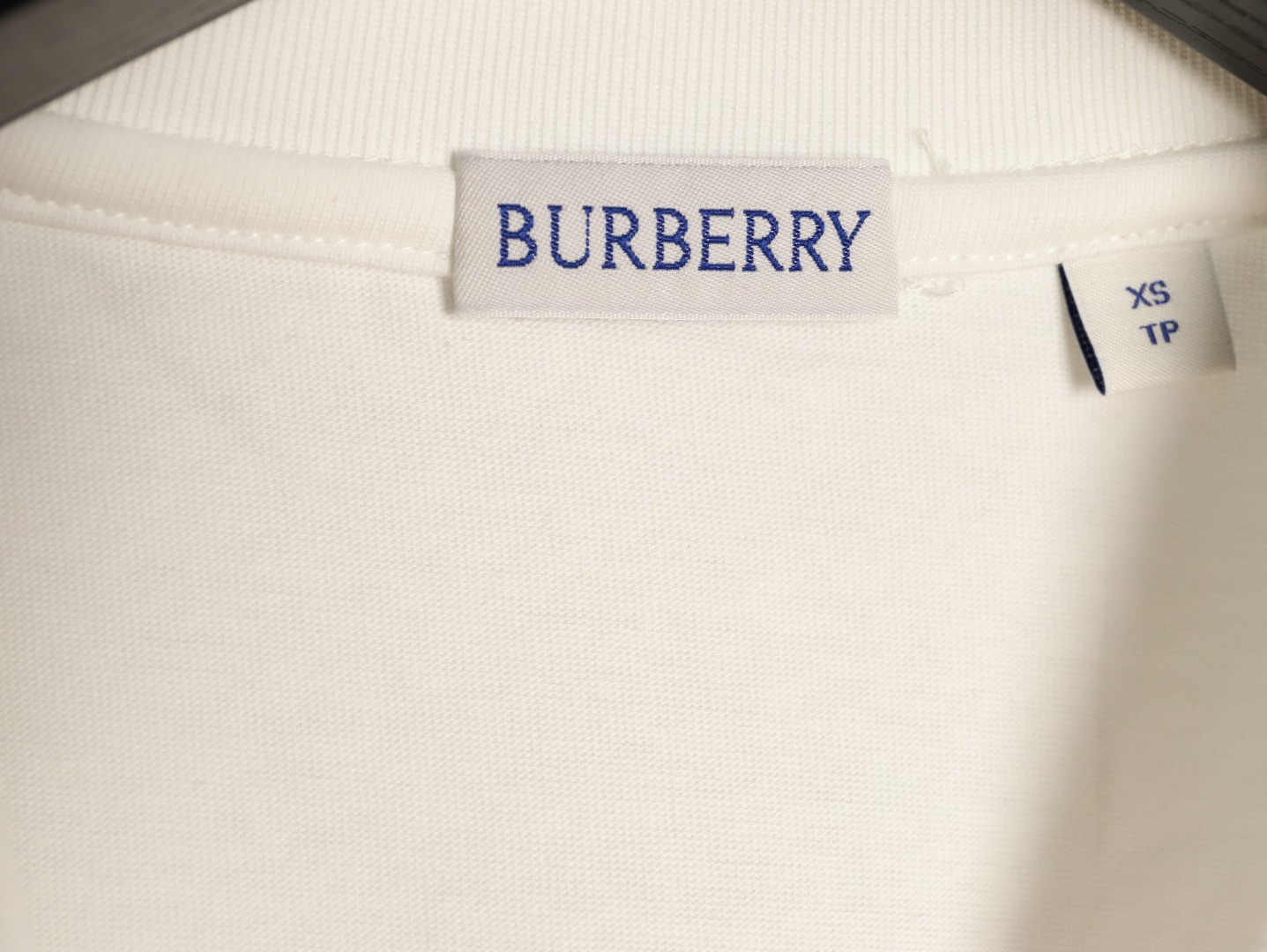 B**rry short-sleeved t-shirt