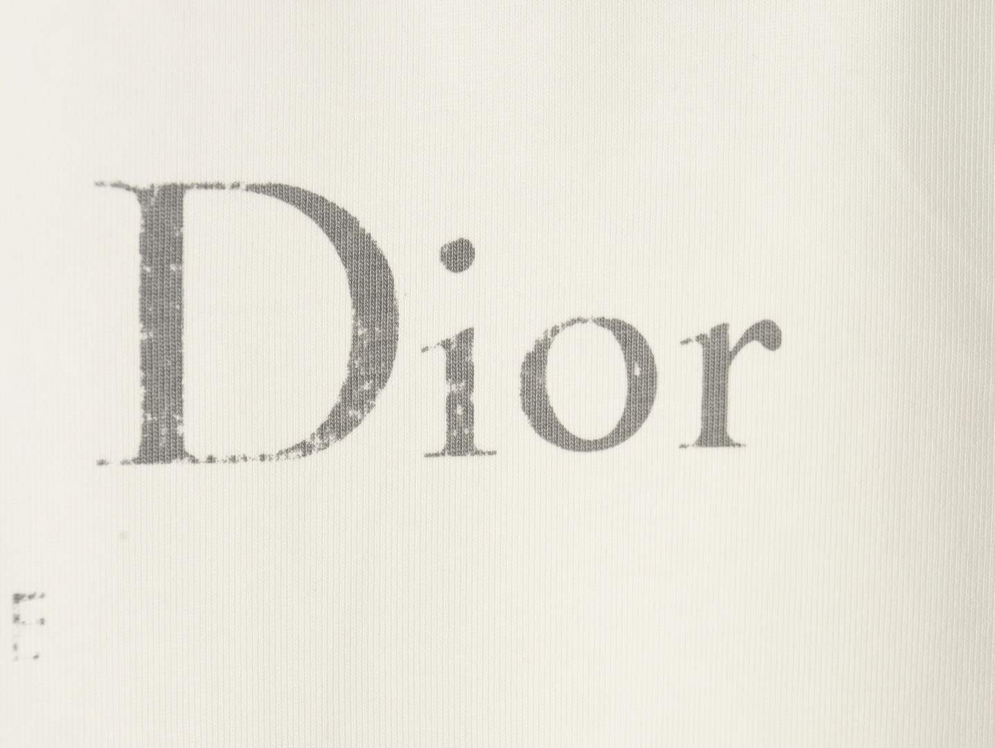 D*or long-sleeved t-shirt