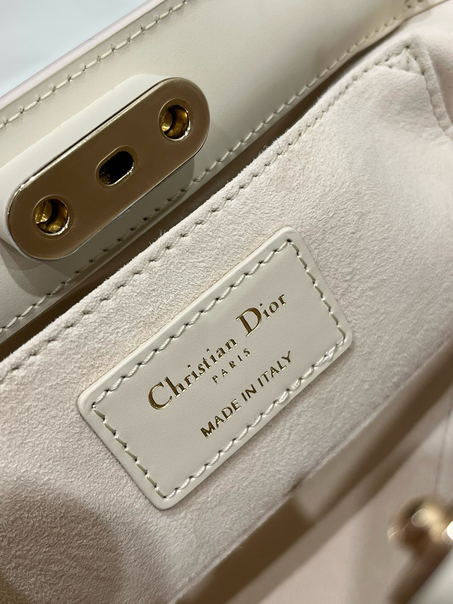 Ch**an D*0r SMALL D*0r KEY BAG 8.5x5x4.5 in
