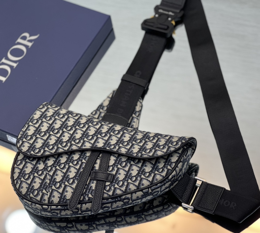 D*0r Saddle Bag Beige and Black D*0r Oblique Jacquard  26 x 19 x 4.5 CM