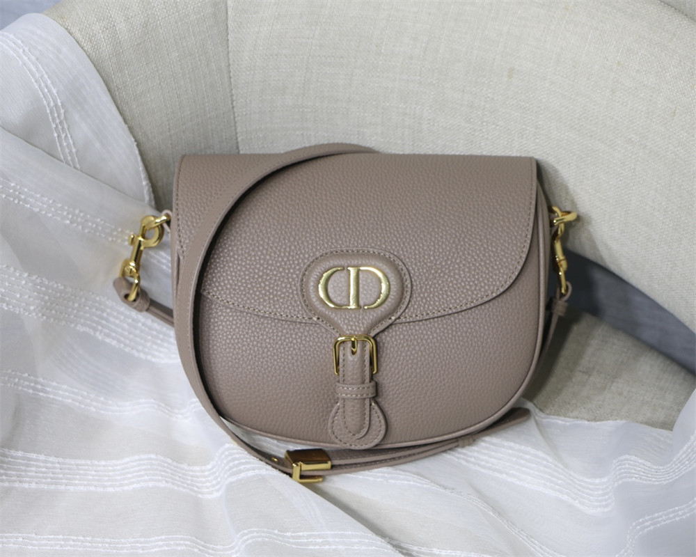 MEDIUM D*0r BOBBY BAG Grey Grained Calfskin